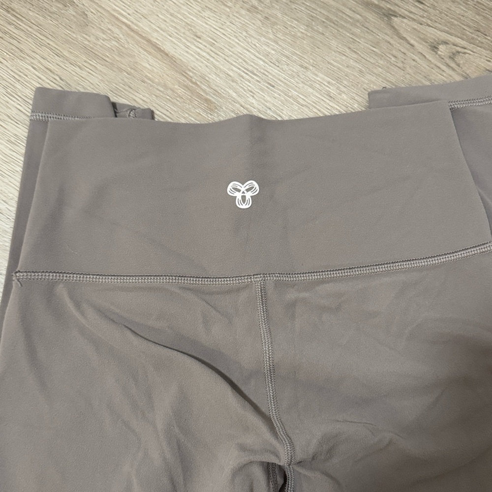 TNA High-Waisted Brown Leggings